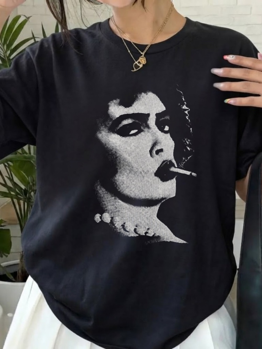 Rocky Horror Picture Show Frank N Furter Cigarette Halftone Portrait Vintage Tee
